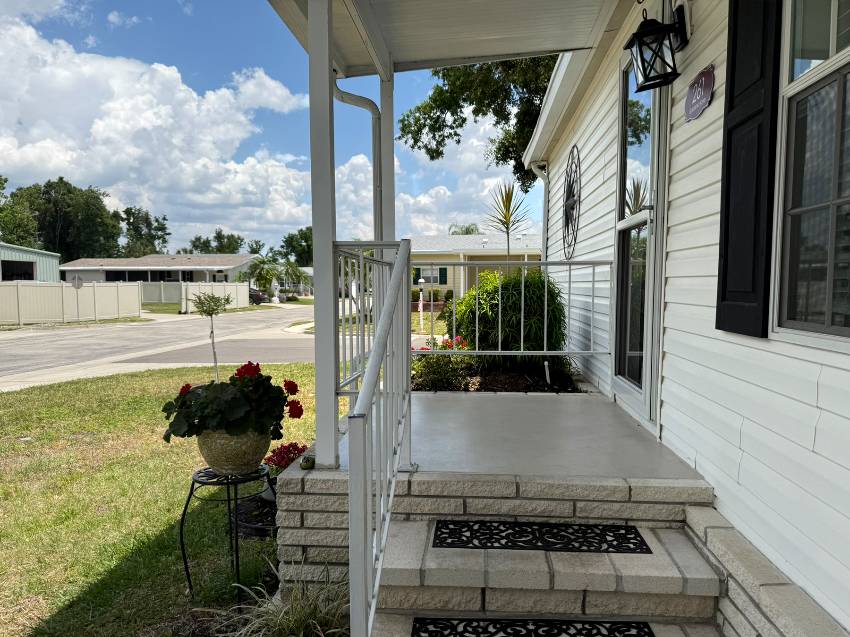 261 Gardenia Lane a Parrish, FL Mobile or Manufactured Home for Sale